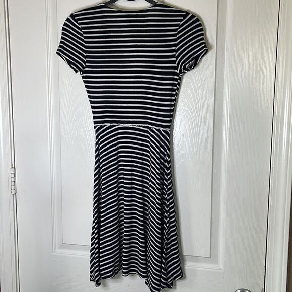 Streetwear society black and white striped faux wrap dress size small - Picture 3 of 5